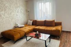 Material: WHISPER 08