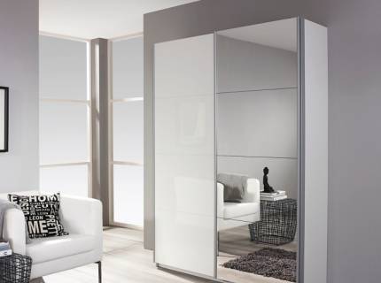 Dulap cu usi glisante MINOSA PLUS 136x197x48cm alb alpin/ alb lucios - oglinda, maner aluminiu