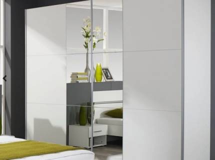 Dulap cu usi glisante FELLBACH 261x210x59cm alb alpin/ oglinda, maner aluminiu