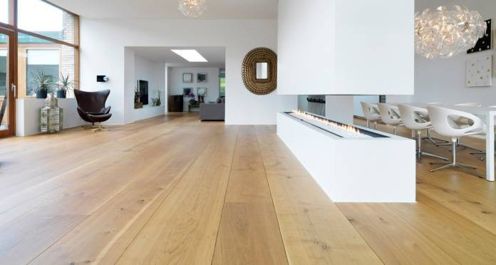 Podea din lemn masiv. Argumente pro si contra