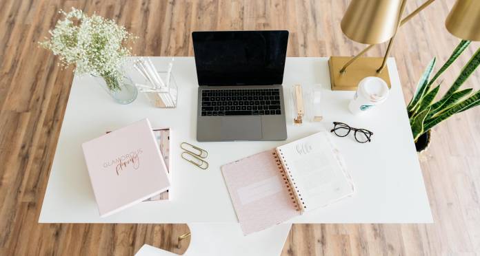 Home office: sfaturi pentru a lucra eficient si cu placere